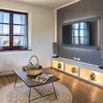 Casale Bella 8&4, Emma Citta della Pieve