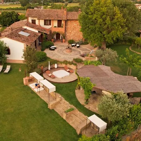 Villa Casale Bella 8&4, Emma *