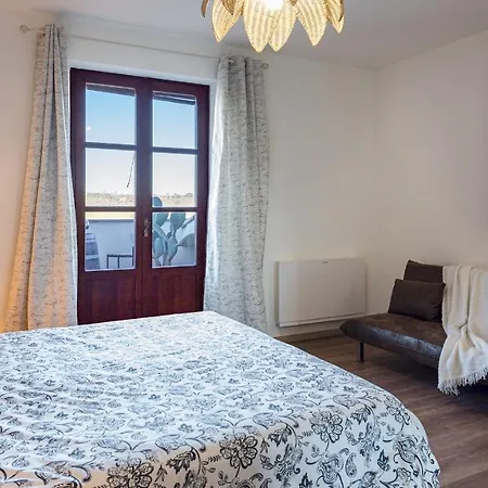 Villa Casale Bella 8&4, Emma