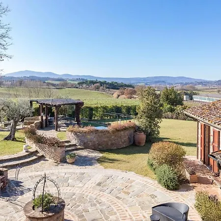 Casale Bella 8&4, Emma Città della Pieve